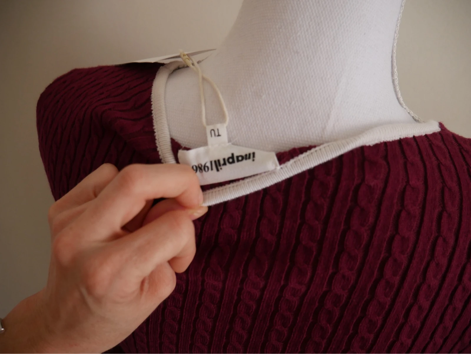 Robe en maille bordeaux neuve  – photo 6